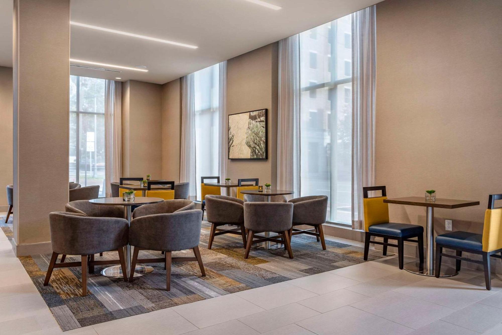 Cambria Hotel Savannah Downtown Historic District Екстер'єр фото